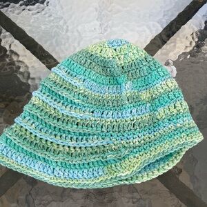 Green for St Patrick’s Day Women Mini Brim Knitwear Hat Adult/Teen Fit